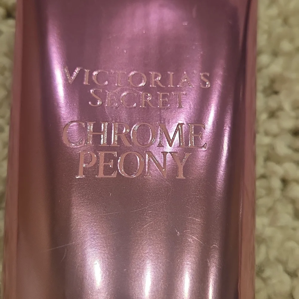 Victoria's Secret Chrome Peony Fragrance Lotion 8 oz